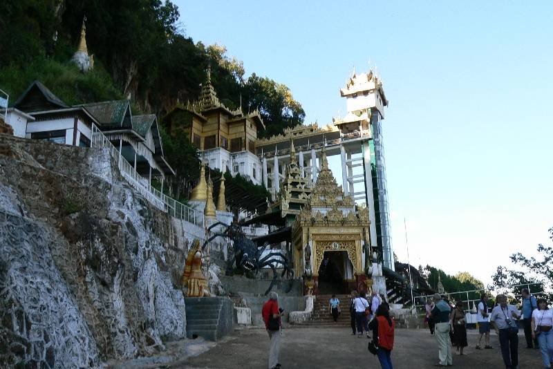 34 Grotte di Pindaya